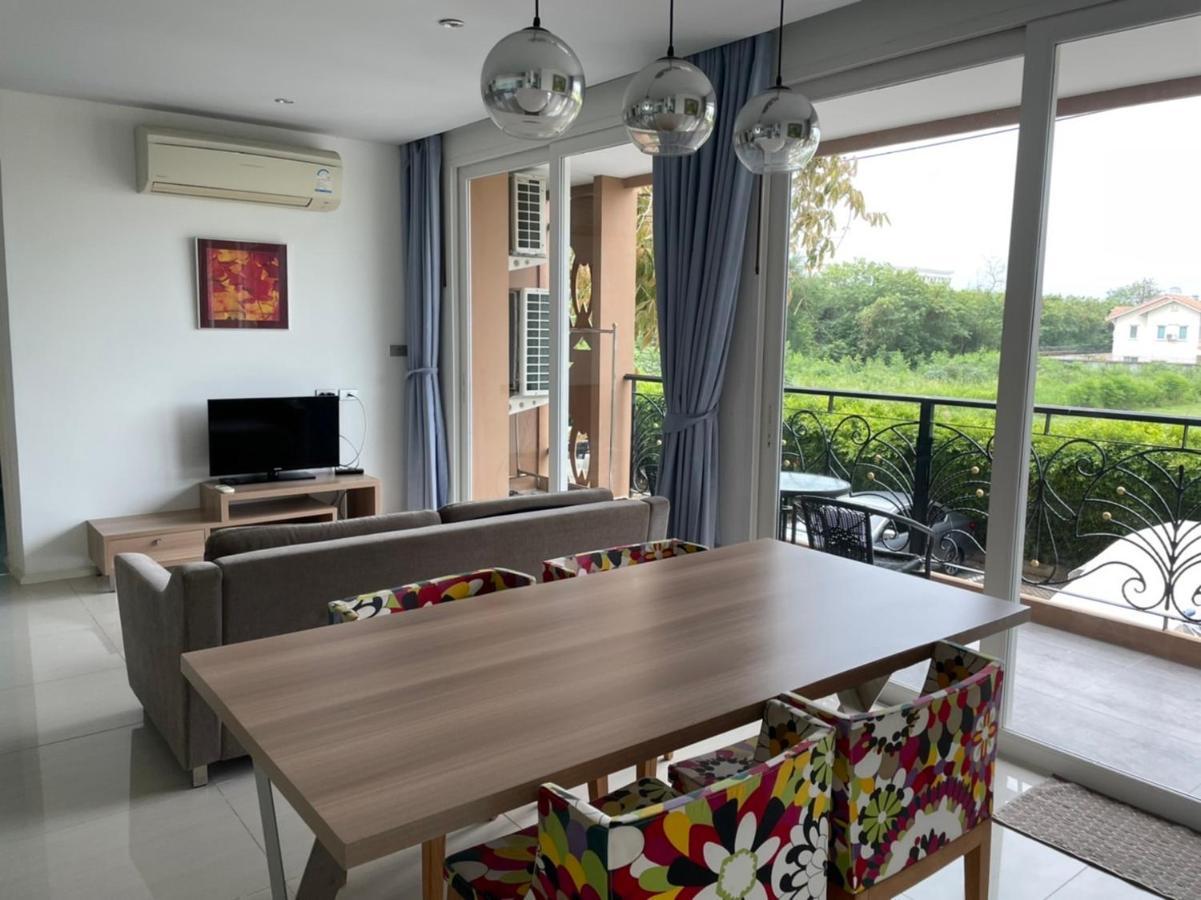 Atlantis Condo Resort jomtien Extérieur photo