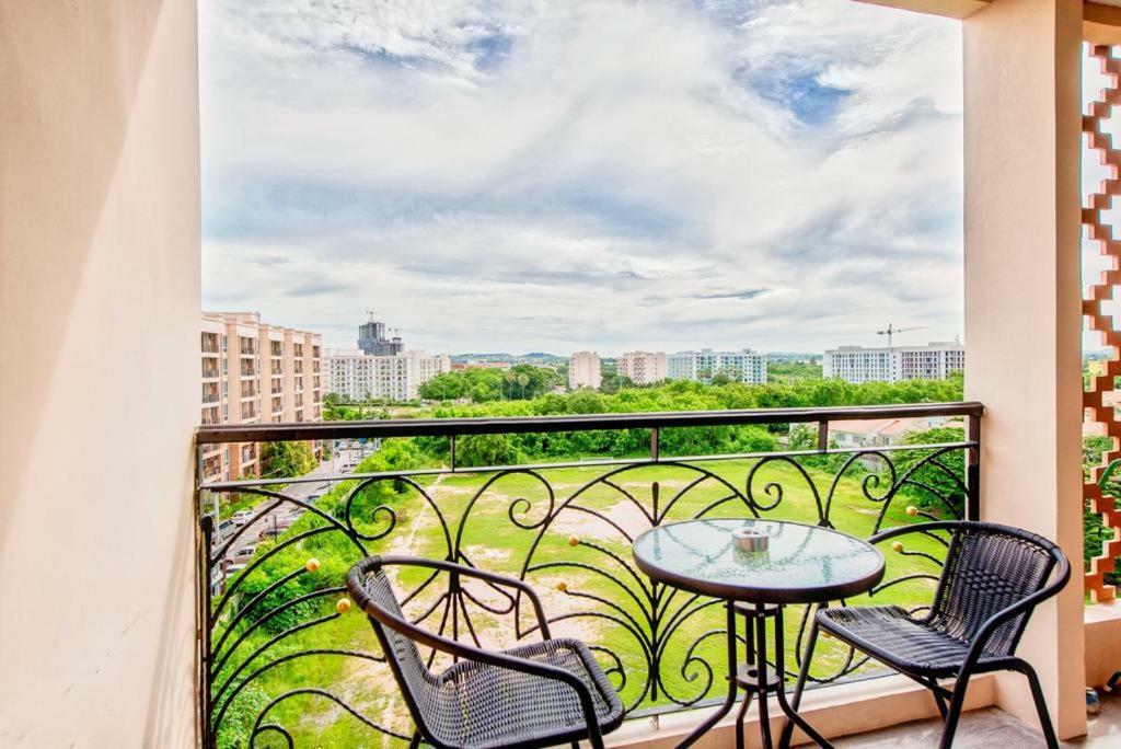 Atlantis Condo Resort jomtien Extérieur photo