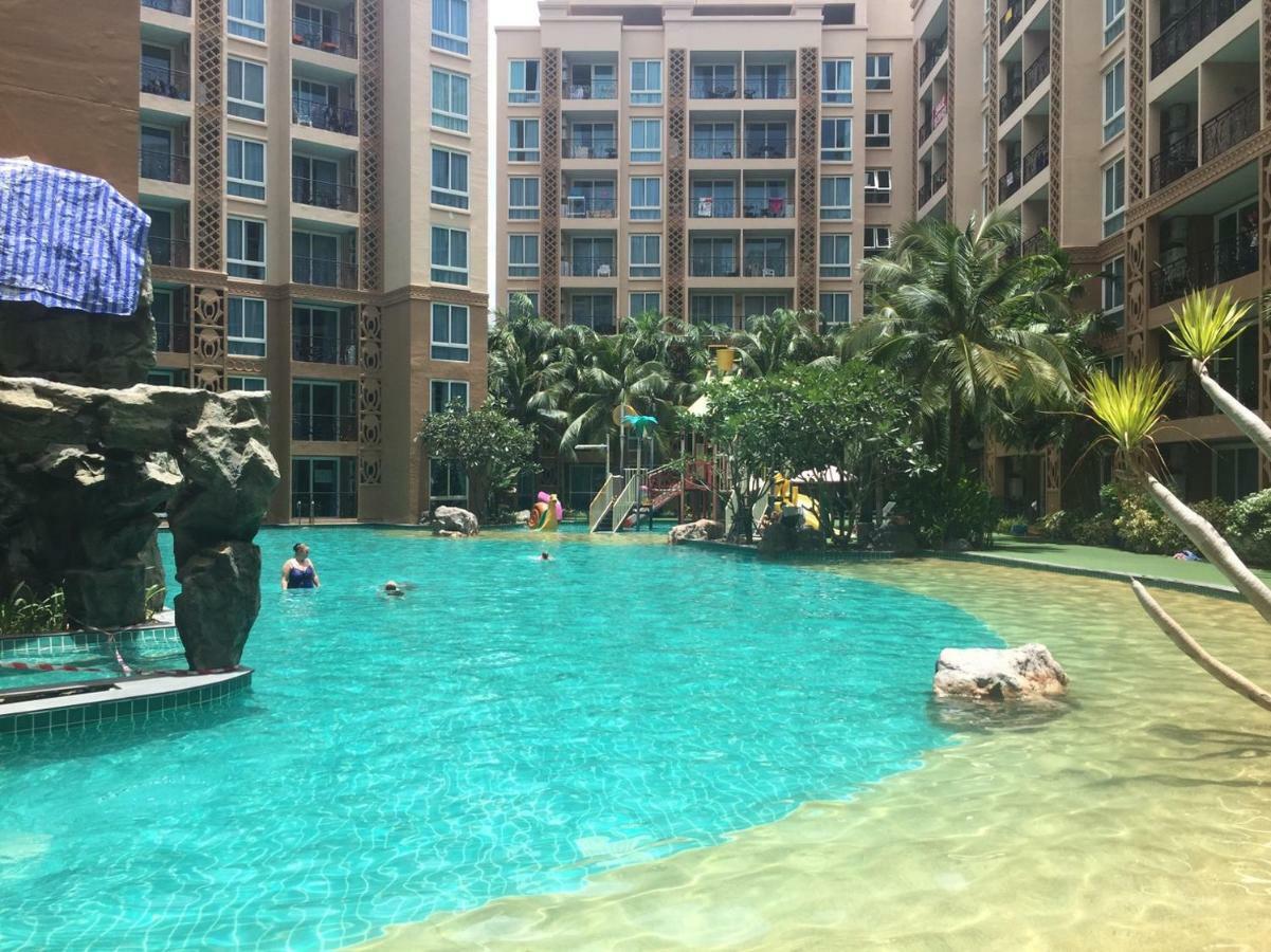 Atlantis Condo Resort jomtien Extérieur photo